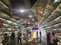 -钟书阁(珍园店)
