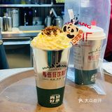 奶茶界的扛把子来了..颜值高..奶盖细腻
