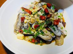 -魏铭鱼头捞饭(晋阳路店)