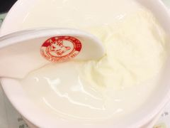 -义顺牛奶公司