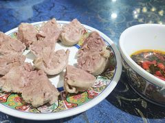 -乡村馕坑肉·烧烤·新疆菜·本地人更爱吃(阿勒泰首店)