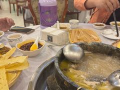 -鲁朗纳麦石锅鸡庄园