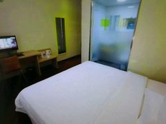 -7天酒店·广州天河公园地铁站店