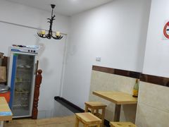用餐区-老上海馄饨铺(浙江中路店)