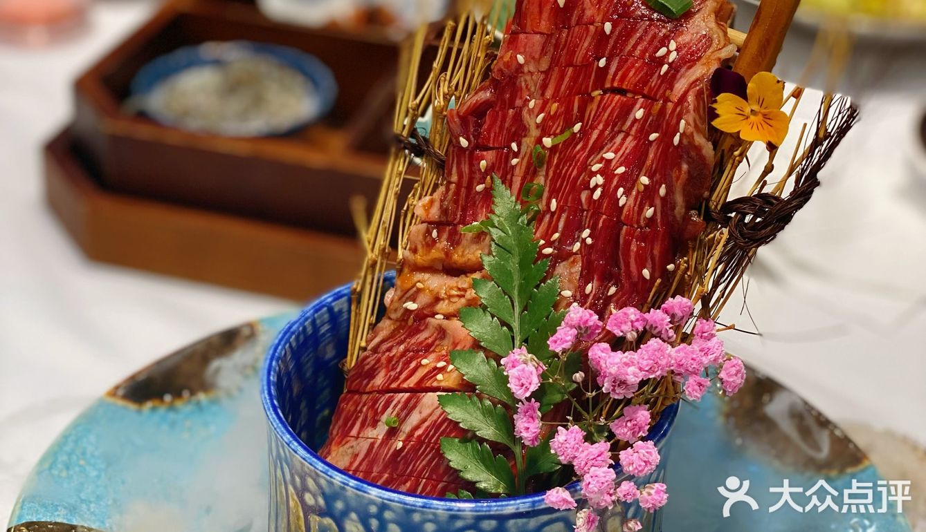 上江街上的硬核烧肉店/谁能拒绝日式烧肉天花板