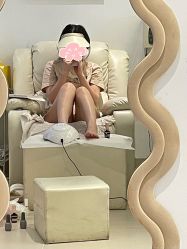 -容容美睫护肤中心