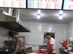 -酸菜鱼专业店(红梅店)