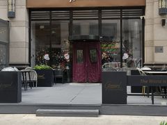 -斯普汇生蚝牛排馆(中骏世界城店)