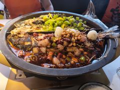 -鸣记脆皮烤鱼·海鲜烤鱼(三八广场店)