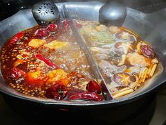 -湊湊火锅·茶憩(南京东路悦荟店)