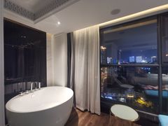 -悦致酒店(长沙黄兴路步行街南门口地铁站店)