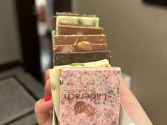 -Laderach 莱德拉(上海环贸iapm店)