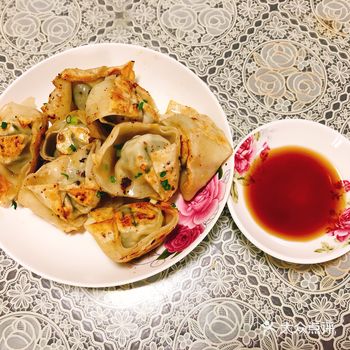 不吃虾的女儿最爱吃的油煎虾仁大馄饨