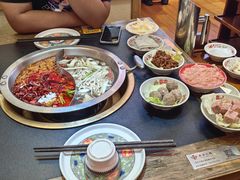 -沸炉重庆老火锅(军事博物馆店)