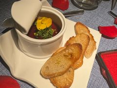 法式传统鹅肝酱佐香脆面包-弦月窗LUNETTE BY AMANDA(复兴路店)