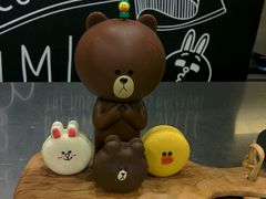 -LINE FRIENDS Garosu-gil Flagship Store