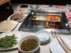 -海底捞火锅鲜切牛肉主题店(长寿路店)