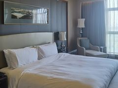 -天津京基皇冠假日酒店