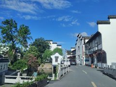 -丝绸小镇荻港古村