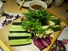 -关东小磨东北菜(上海长风大悦城店)
