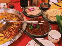 偶遇小鲜肉-谭鸭血老火锅(娄星区长青街店)