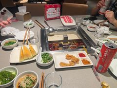 -海底捞火锅鲜切牛肉主题店(长寿路店)
