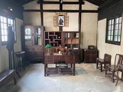 -上海市龙华烈士陵园