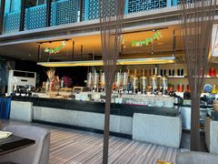 -唐拉雅秀酒店-西锦汇空中BBQ·思创餐厅