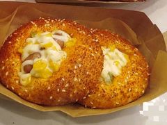 香肠餐包-巴黎贝甜(宜山路店)