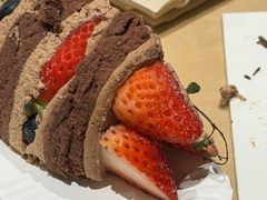-花花卷卷·鲜食蛋糕(静安久光百货店)