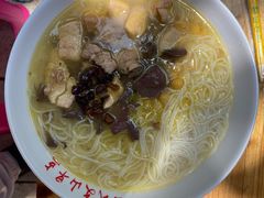 -文山荷鲜居(翠湖店)