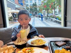 -必胜客(WOW阿罗海店)