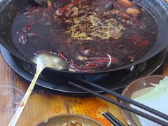 -黄潇洒老火锅(九眼桥宏济巷店)