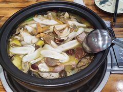 -菌之家·专业纯野生菌火锅·特色炒菌