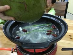 椰子鸡-金勺子原汤椰子鸡