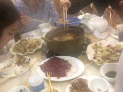-渝君重庆火锅(嘉宾路店)