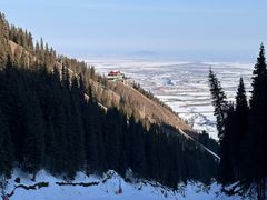 -丝绸之路山地度假区滑雪场