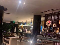 -唐拉雅秀酒店-西锦汇空中BBQ·思创餐厅