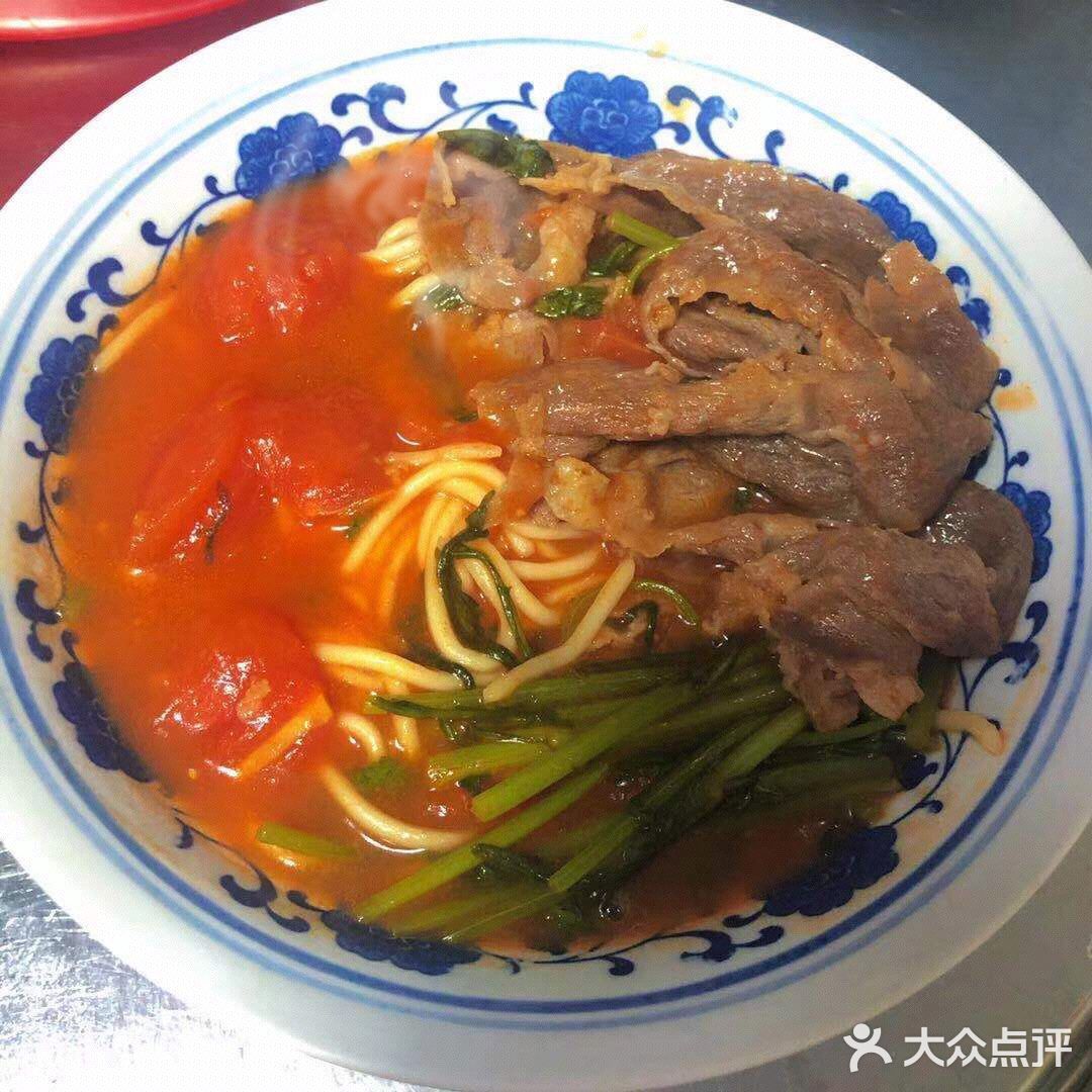 我太喜欢番茄味道了，放了一袋番茄底料外加一个番茄