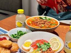 -粉八·云南米线·建水烧烤(常熟路店)