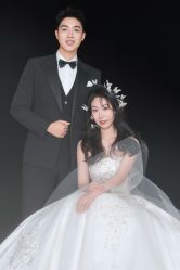 -雪中彩影婚纱摄影·微光艺术中心