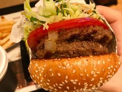 -The Habit Burger Grill 哈比特汉堡(复兴soho店)