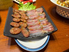 -老滇山寨•云南特色菜•地方菜•民族风情歌舞表演(金碧店)