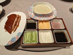 -黛遇·黛瓦宴花园餐厅