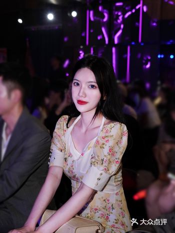 厦门婚礼主题首秀W酒店霓彩花园婚礼派对