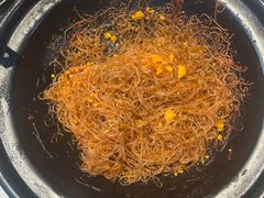 -阿瓦山寨·湘菜现炒·剁椒鱼头王(咸阳总店)
