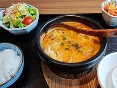 牛小排汤定食-炼火烤肉店