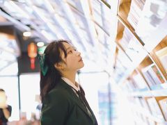 -钟书阁(珍园店)