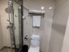 -泊雅酒店公寓(广州琶洲磨碟沙地铁站店)