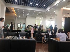 -奔驰上海利星(七宝店)